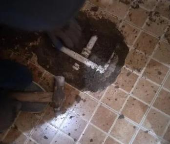 垫江卫生间漏水维修公司为您分享下卫生间渗水如何处理及注意事项